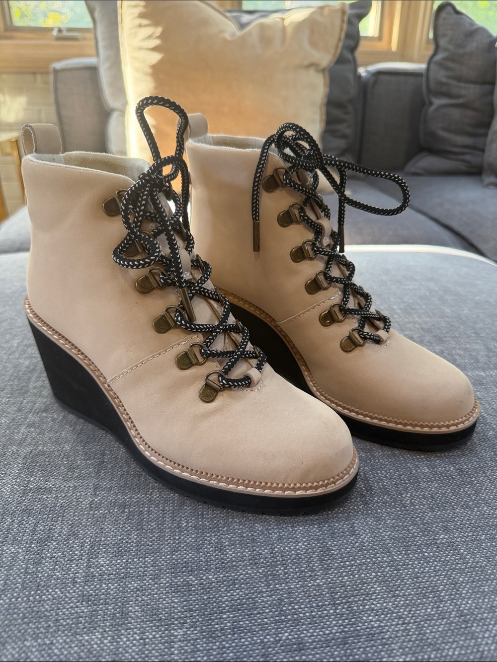 Toms wedge lace up bootie